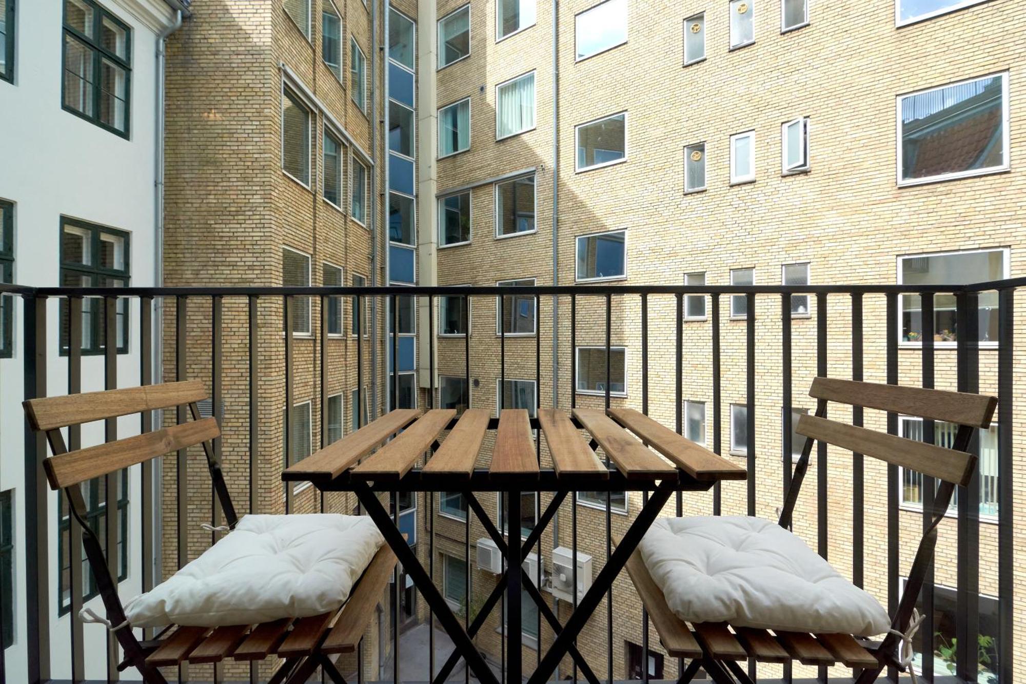 Large 4 Bedroom With Balcony & Bathtub In Cph City Копенгаген Экстерьер фото